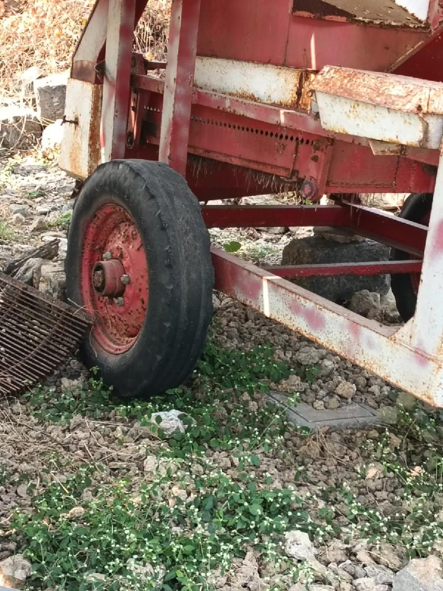 ફુકણી વેચવાની છે.