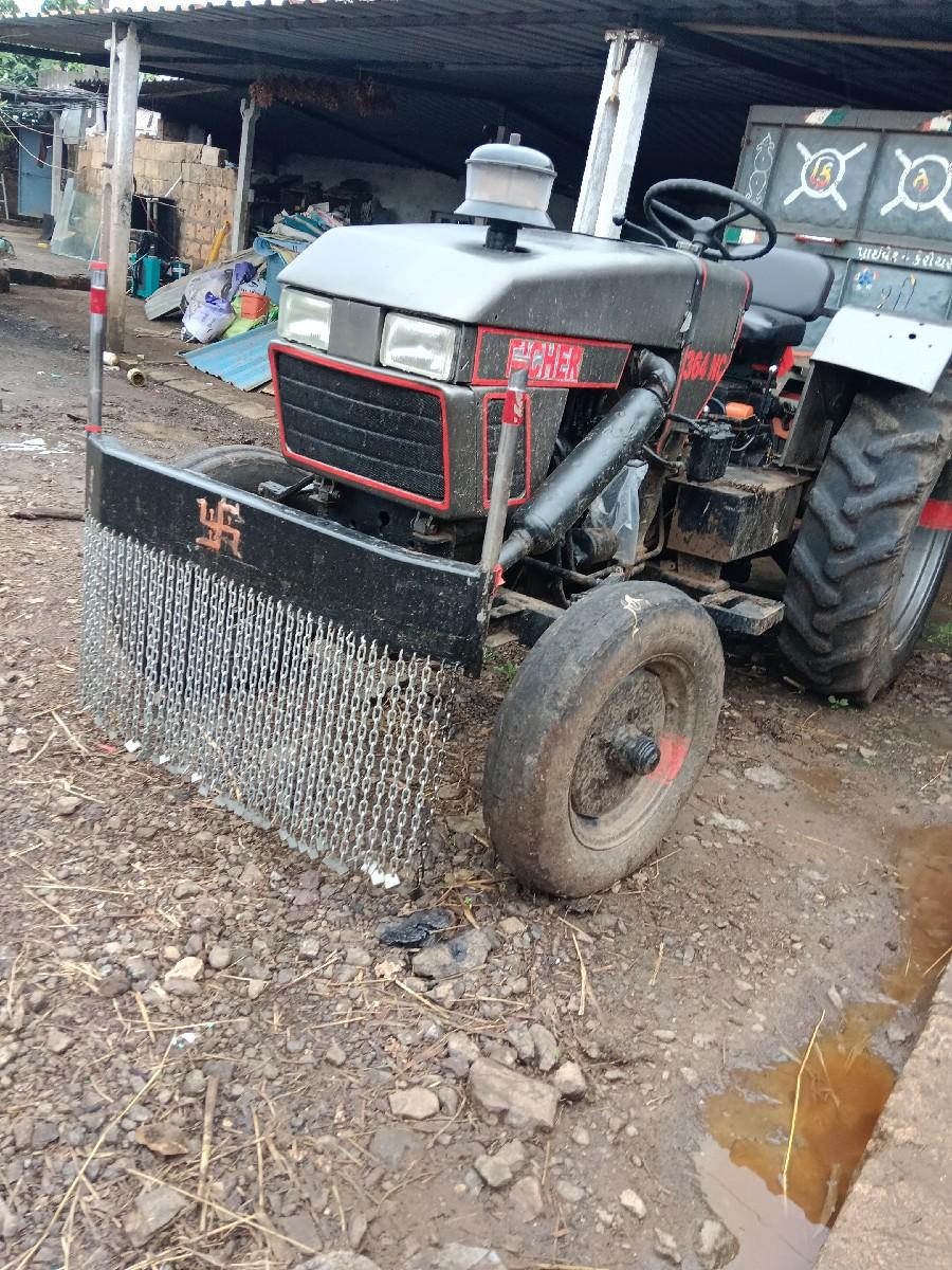 ટ્રેક્ટર વેચવાનું છે