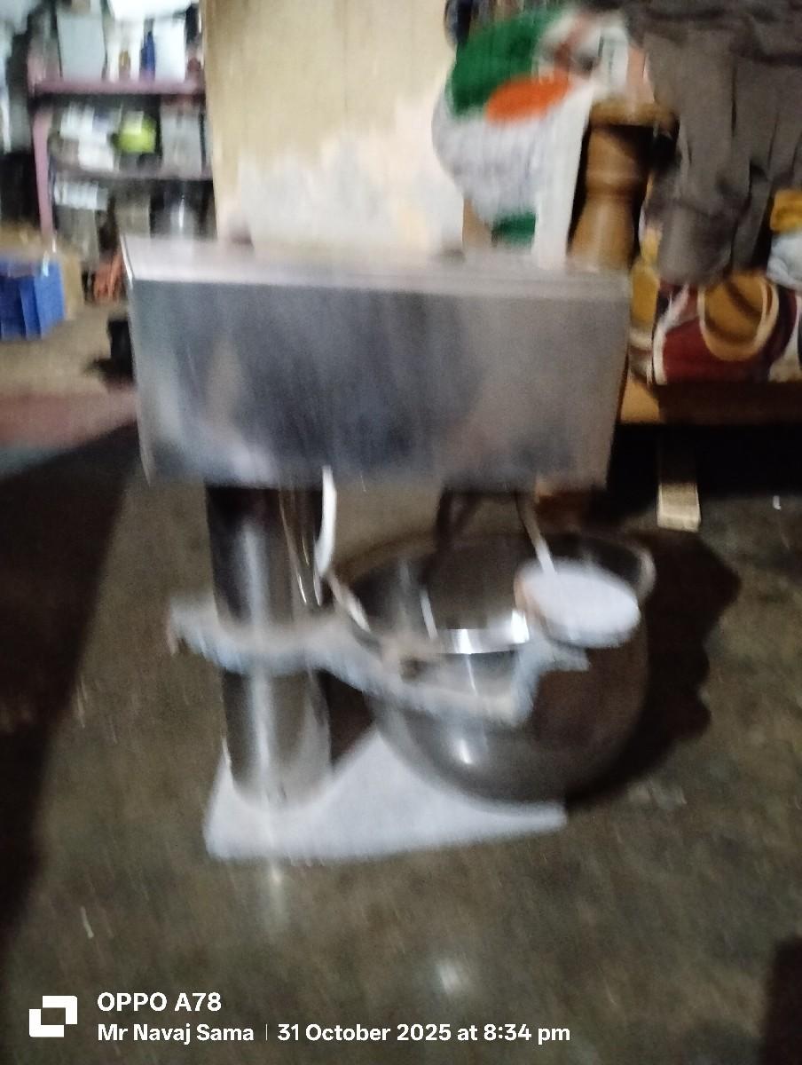 લોટ બાંધવાનું મશીન 2 kg વાળું