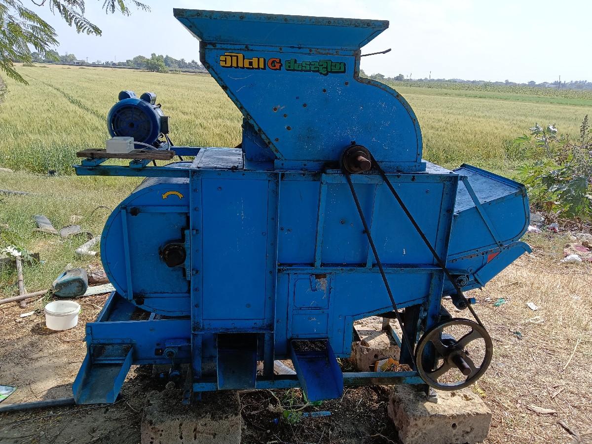 થ્રેશર વેચવાનું છે