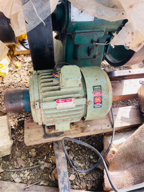 મોટર વેચવા ની છે 5HP