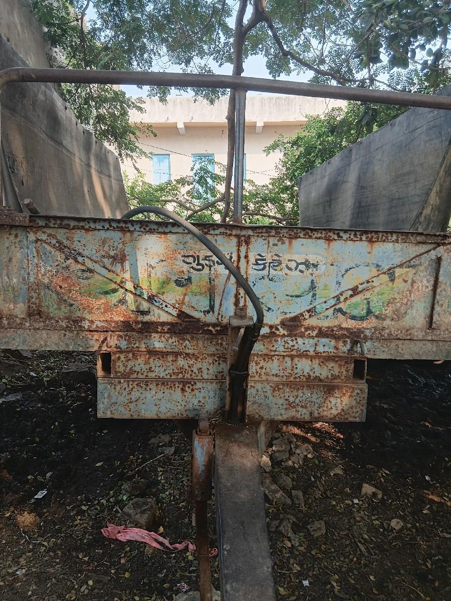 ટ્રોલી વેચવાની છે