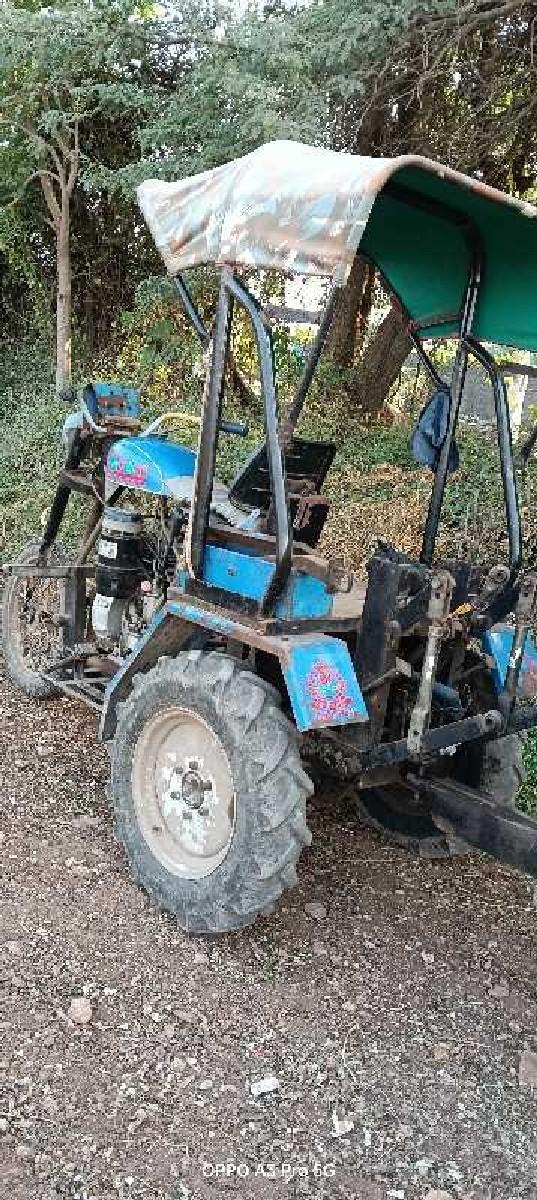 સનેડો મોઢીયુ વેચવા નુ છે