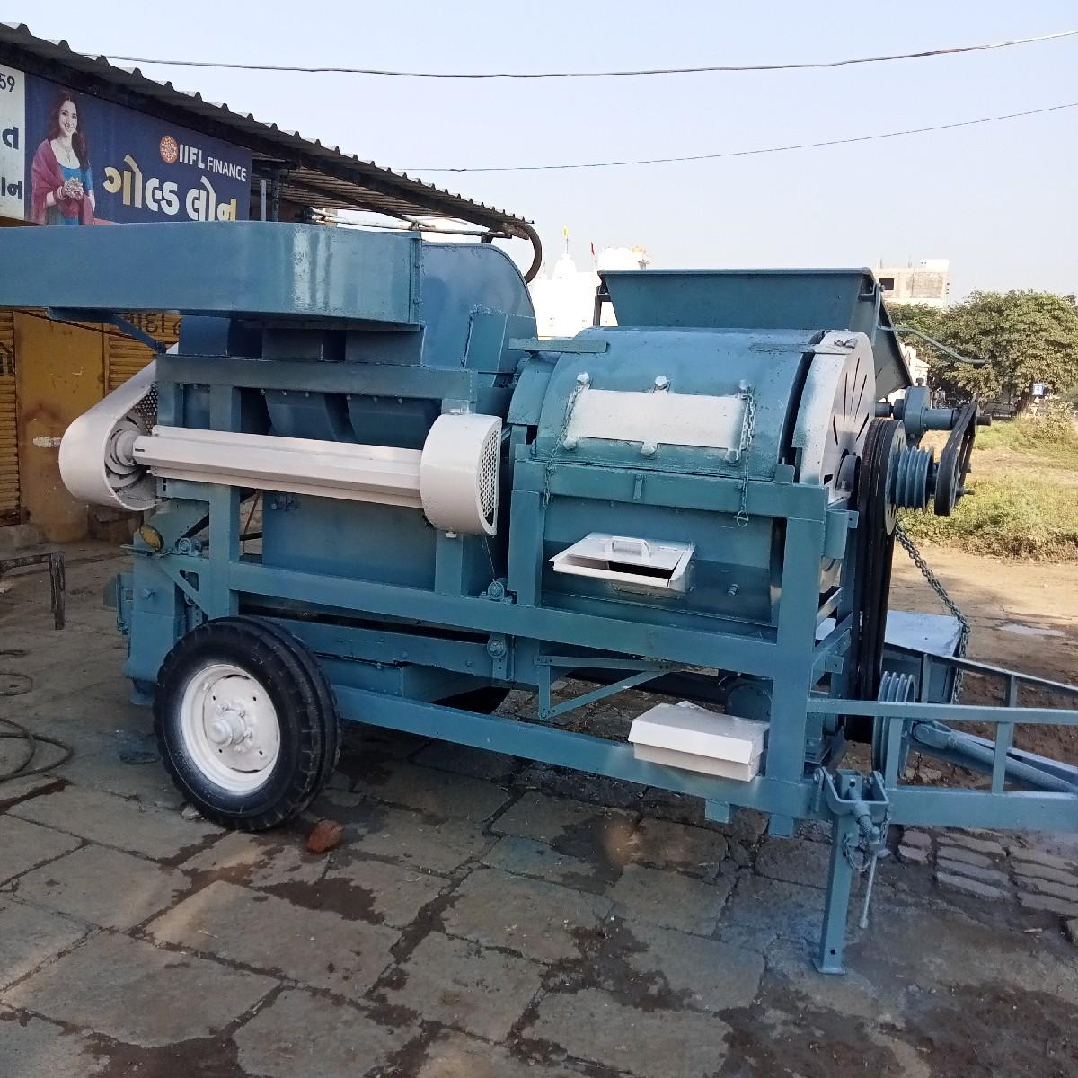 ગણેશ થ્રેસર વેચવાનું છે