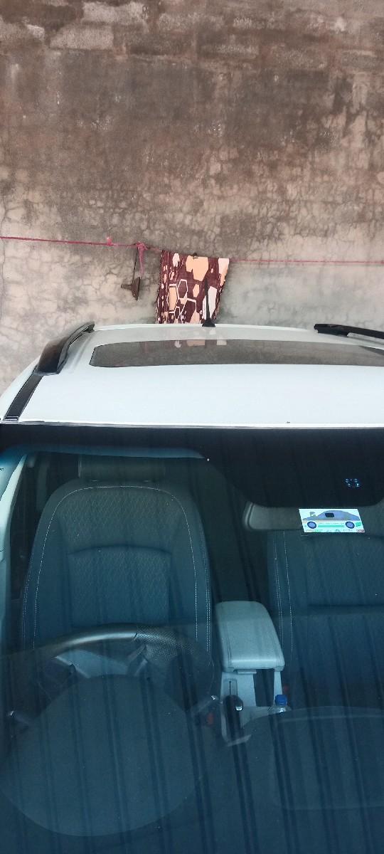 વેચવાની છે