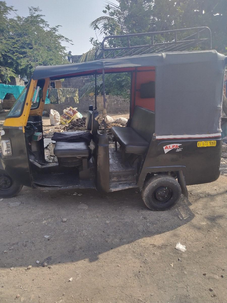 અલફા વેચવાની છે 
મોડલ 2014