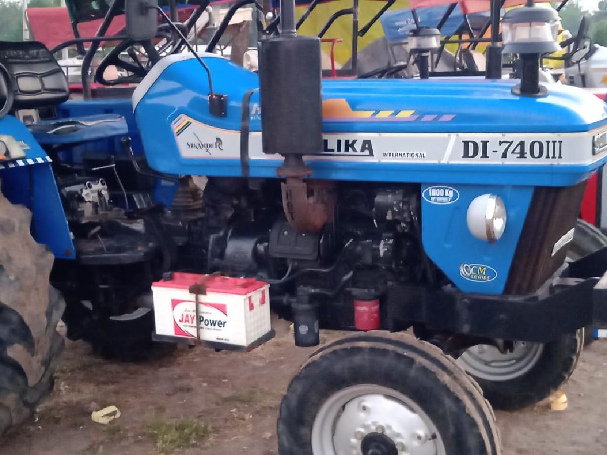 tractor