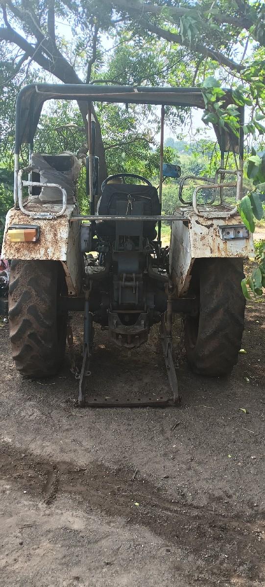 ટ્રેકટર વેચવાનું છે