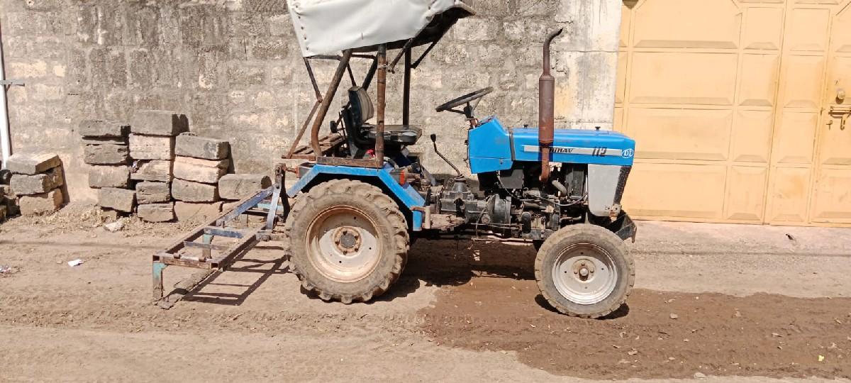 ૧૨ નું મોડલ