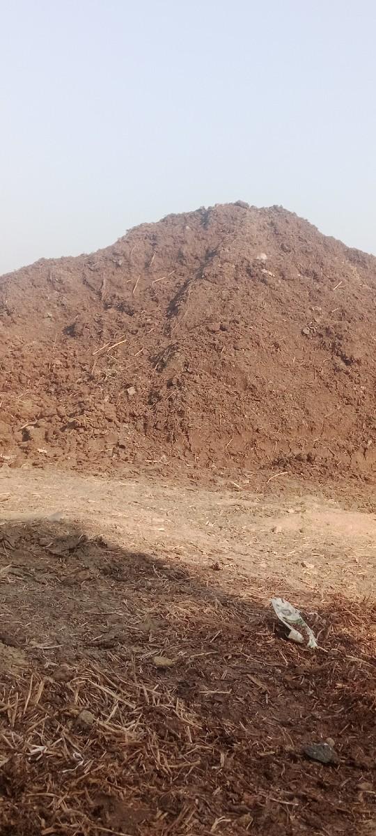 ખાતર વેચવાનું છે