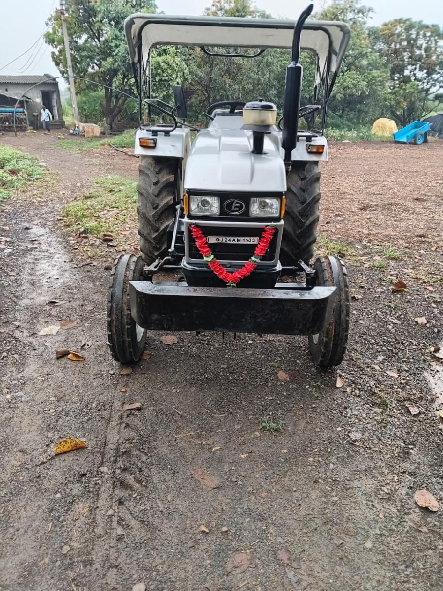 ટ્રેકટર વેચવાનું છે