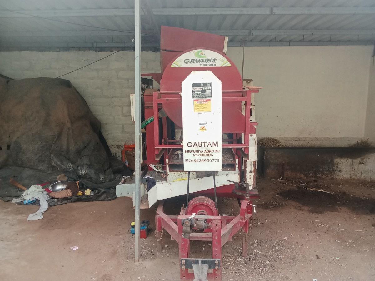 હલર વેચવાનુ છે