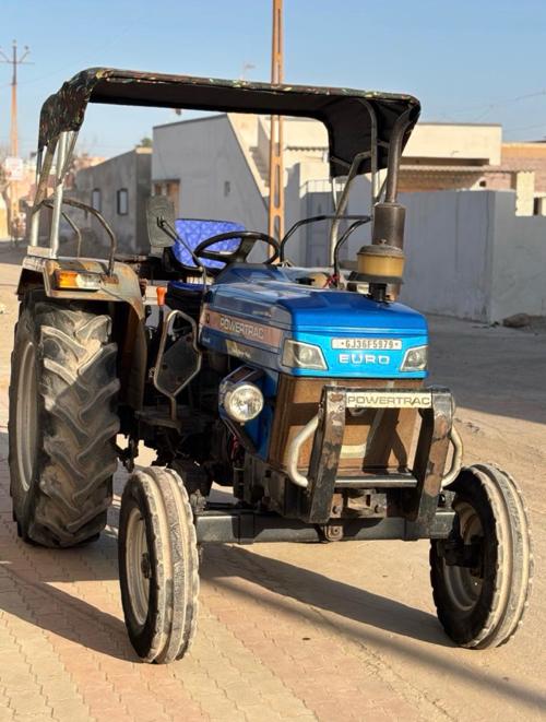 પાવરટ્રેક યુરો 50 વેચવાનુ છે