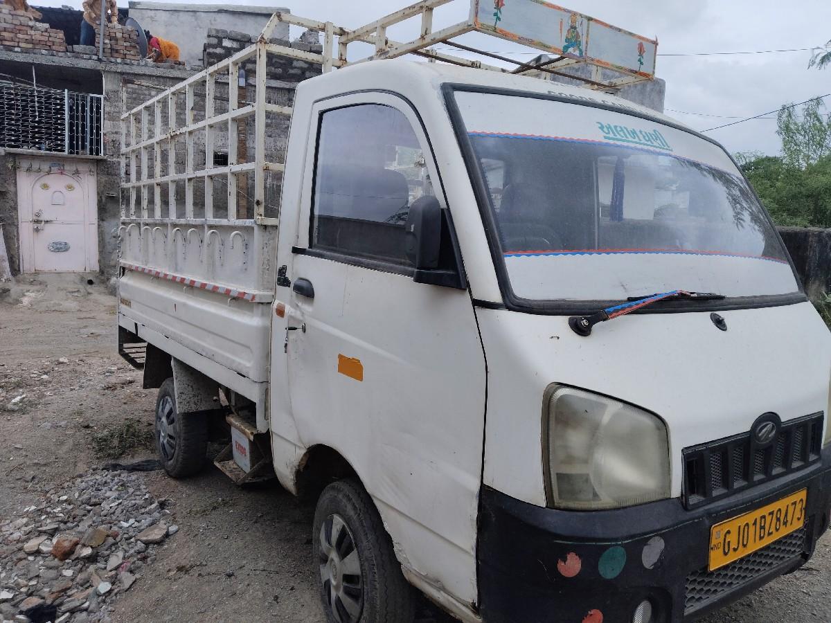 મહેન્દ્રા મેક્સીક્મો લોડીંગ