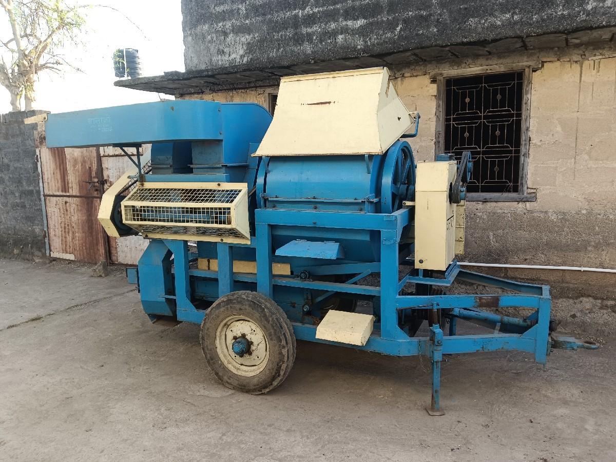 ફુકણી વેચવાની છે