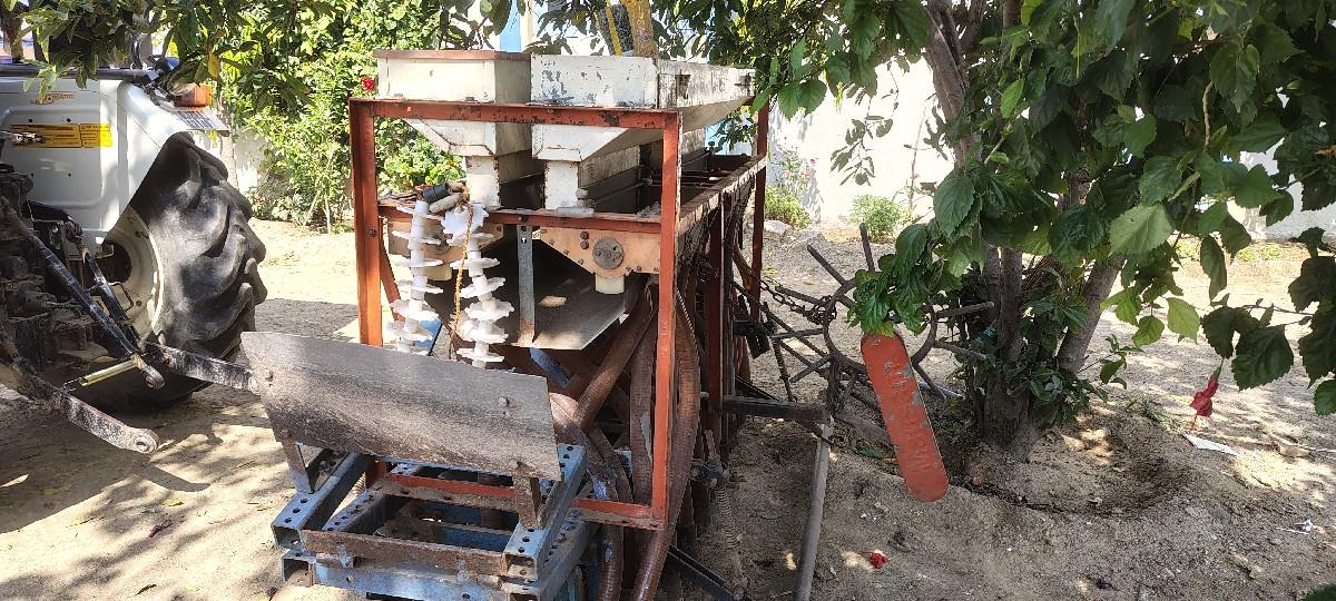 ઓરની વેચવાની છે