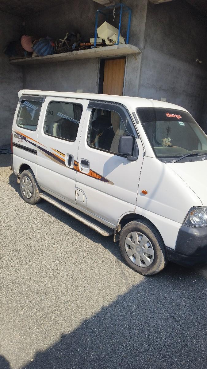 ઇકકો ગાડી વેચવાની છે.