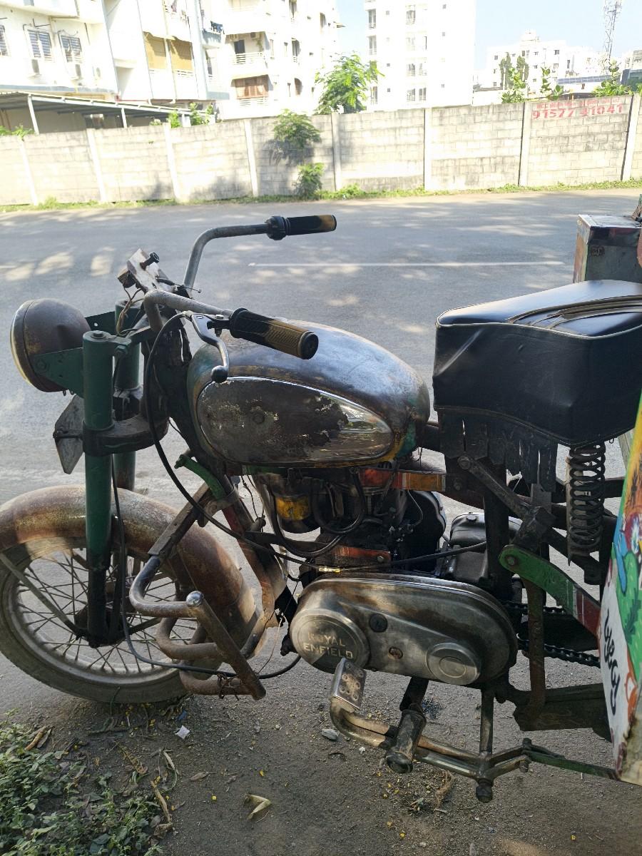 રીક્ષા વેચવાની છે