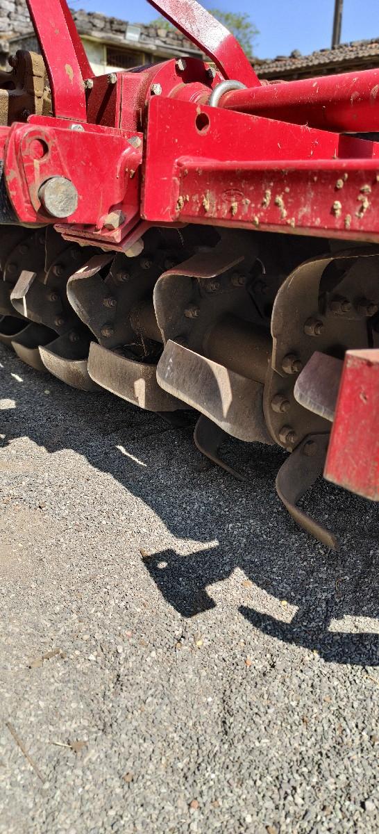 આ રોટાવેટર વેચવાનુ સૈ