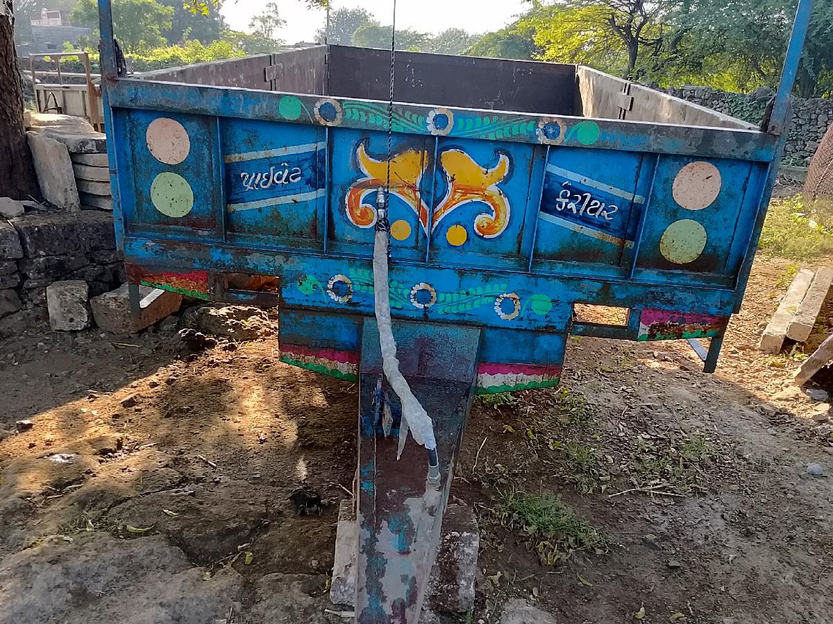 ટ્રોલી વેચવાની છે