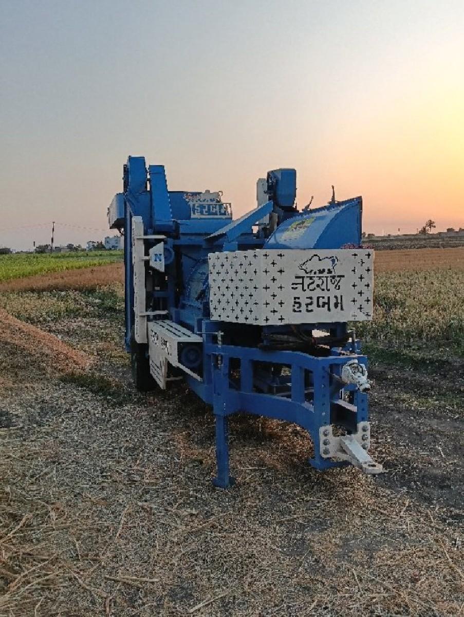 નટરાજ થ્રેશર વેચવાનું છે