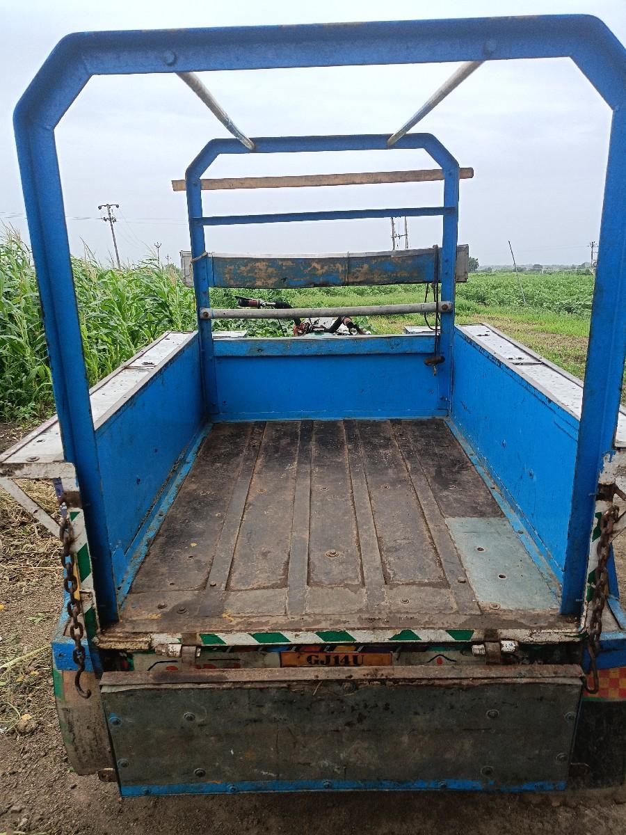 રીક્ષા વેચવાની છે