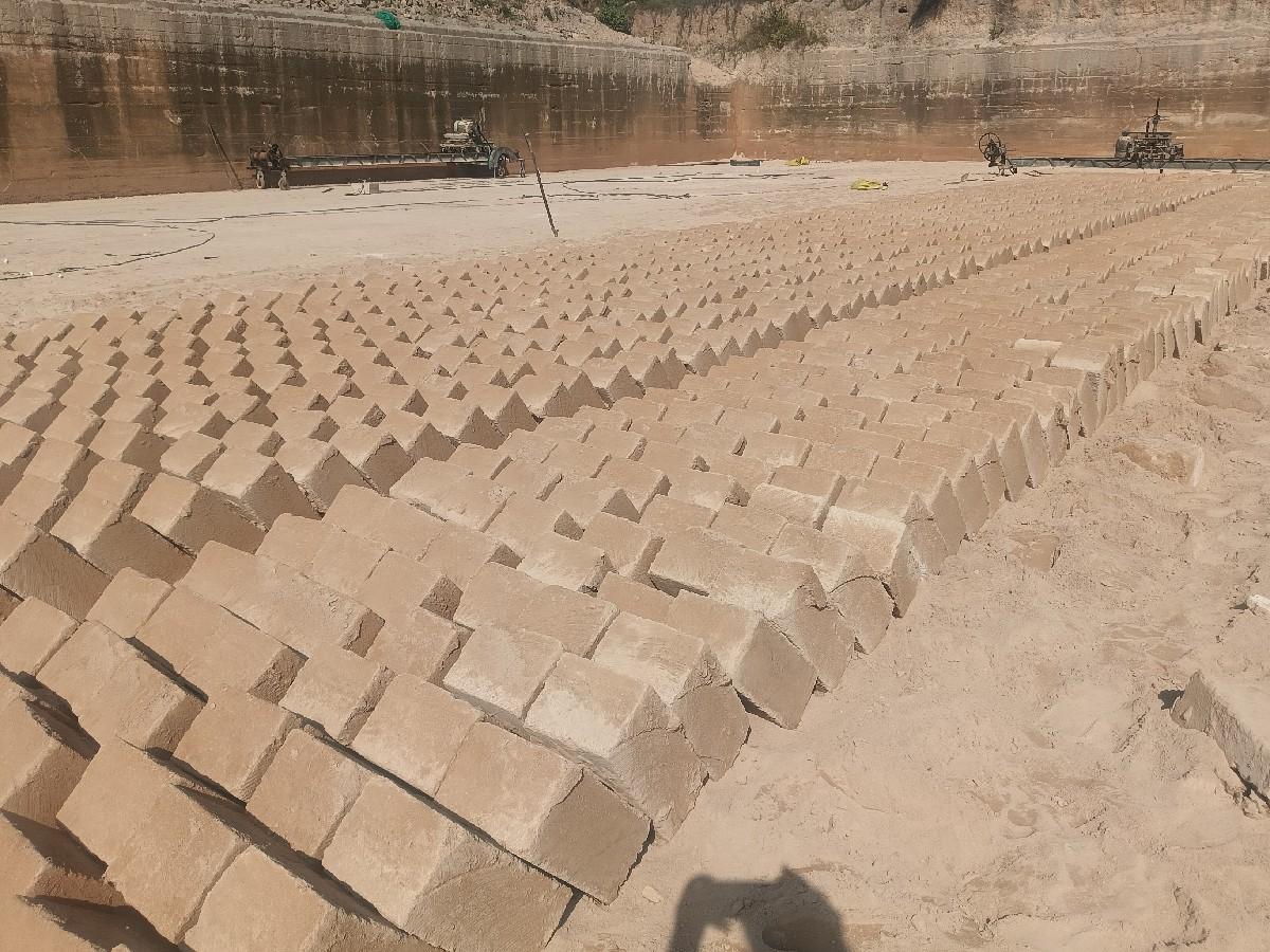 ખાણ વેસવા ની સે