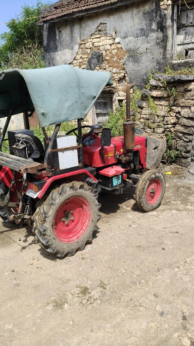 ટ્રેક્ટર વેચવાનું છે