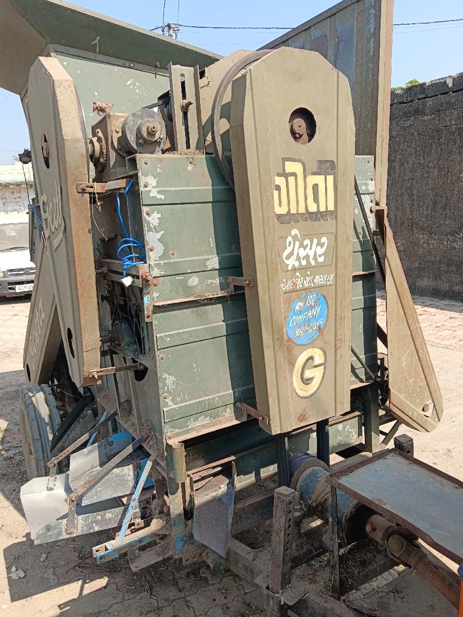 પાડલીયા અક્ષય ભાઈ