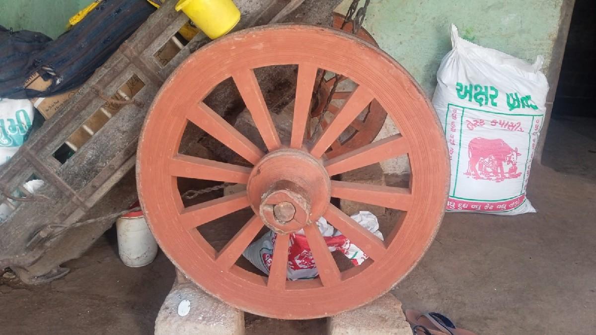 ગાડુ વેચવાનુ છે