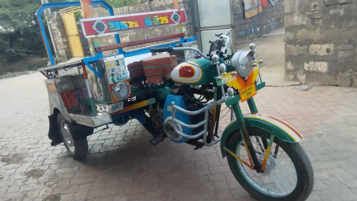 સાલમામદં. ખાન. 2013