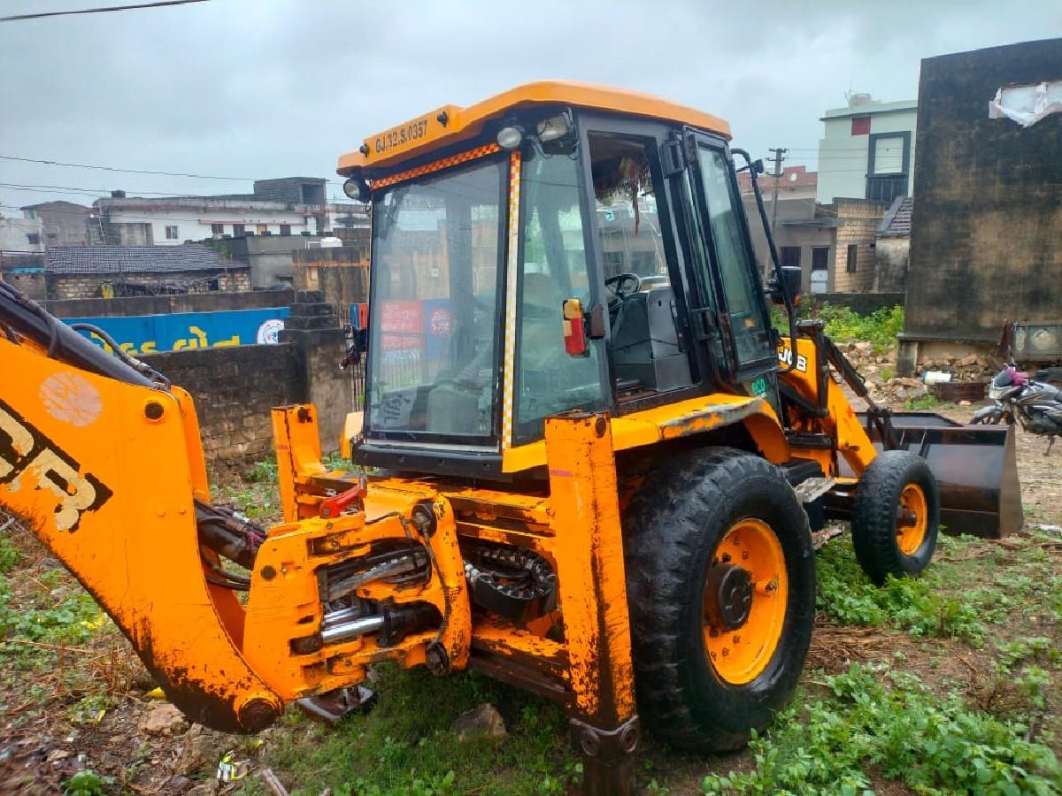 JCB 20,26 MODAL