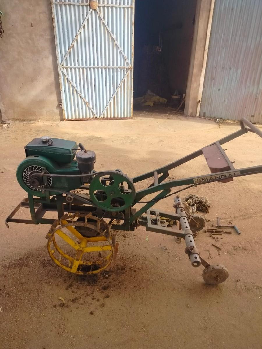 આ ટેલરીઓ વેચવાનું છે