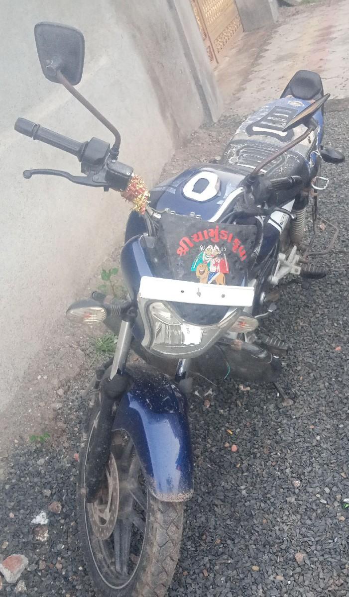 વિક્રાંત બજાજ 2015 મોડલ tiktok