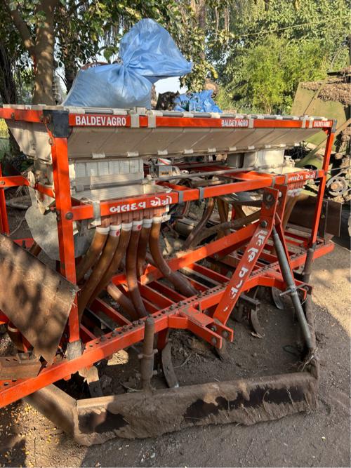 थंबनेल 3