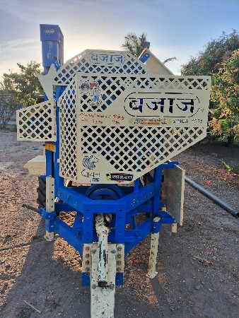 બજાજ ફુકણી