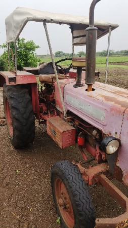 ટ્રેક્ટર વેચવાનું છે