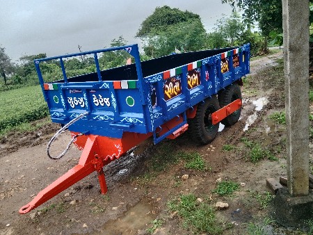 જય સીતારામ નું ફોરવીલ ટેલર વેચવાનું