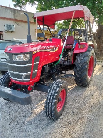 Mahindra yuvo tech 575 Di