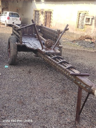 બળદ ગાડું વેચવા નું છે