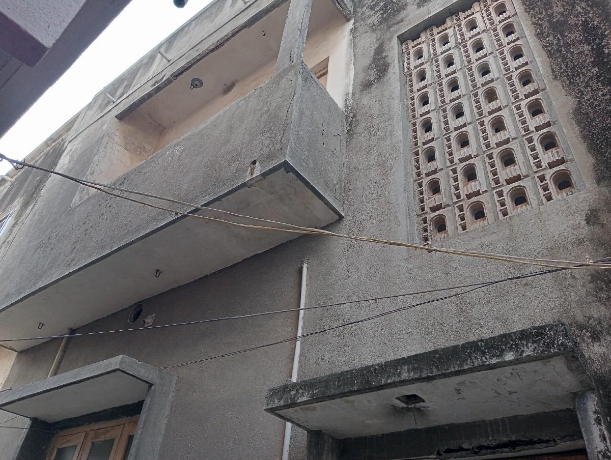 थंबनेल 2