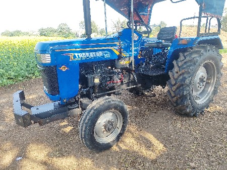 ટ્રેક્ટર વેચવાનું છે