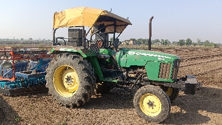 ટ્રેક્ટર