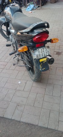 બજાજ પલેટીના