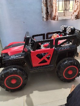 વેચવાની છે 4*4 જીપ