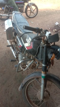 મોટરસાકલ વેચવાનુ છે