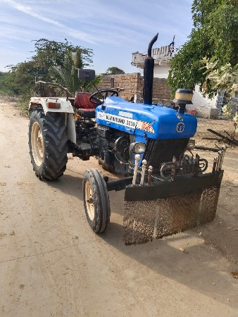 ટ્રેક્ટર અને ડિસ્ટોનર વેચવાના છે