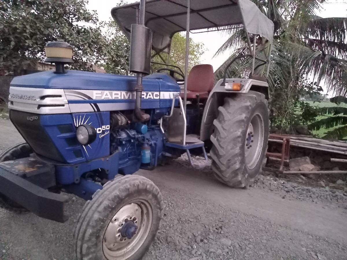 ટ્રેક્ટર વેચવાનું છે