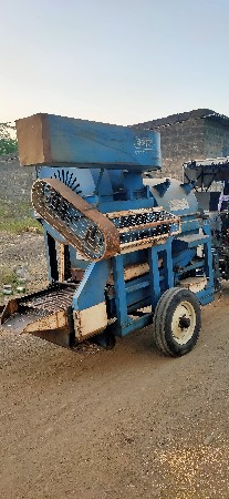 બજાજ થ્રેસર વેચવાનુ છે