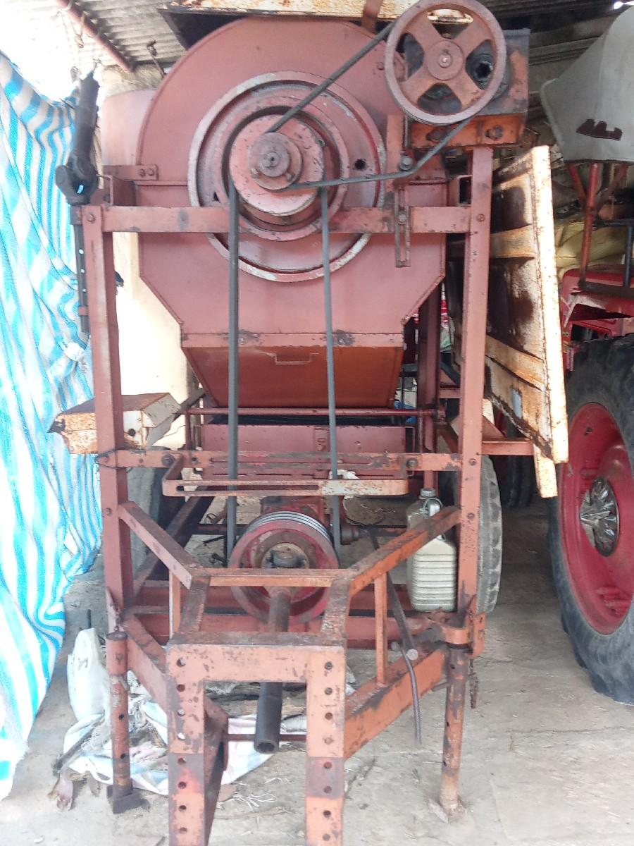 સમ્રાટ.  +   જયંત